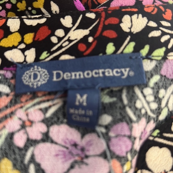 Democracy/ Wit & Wisdom Purple Floral Flutter short sleeve Top - Picture 8 of 12